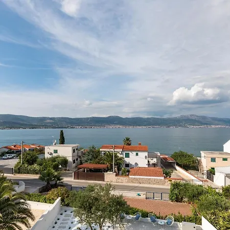 Family-friendly With Swimming Pool Arbanija - Ciovo - 25091 Apartman Trogir