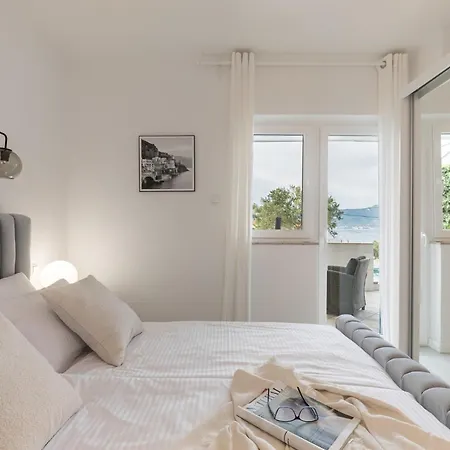 Family-friendly With Swimming Pool Arbanija - Ciovo - 25091 * Trogir